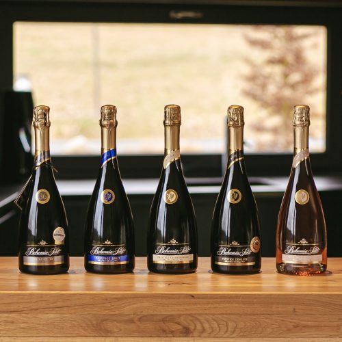 dcb2cf05-2972-4000-abd5-fc5607c0deed